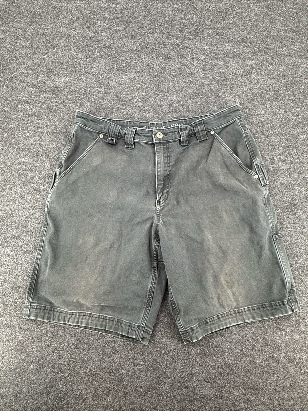 Duluth Trading Co Men's Faded Black Cargo Shorts